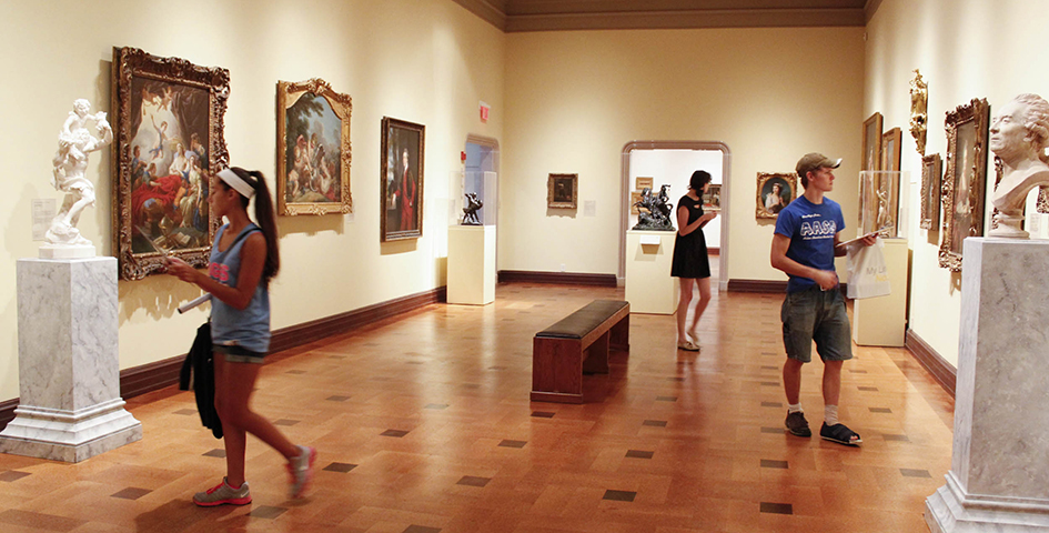 art history students visit an art studio