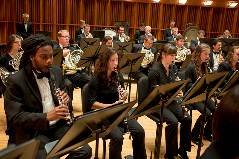 saxaphone players on stage