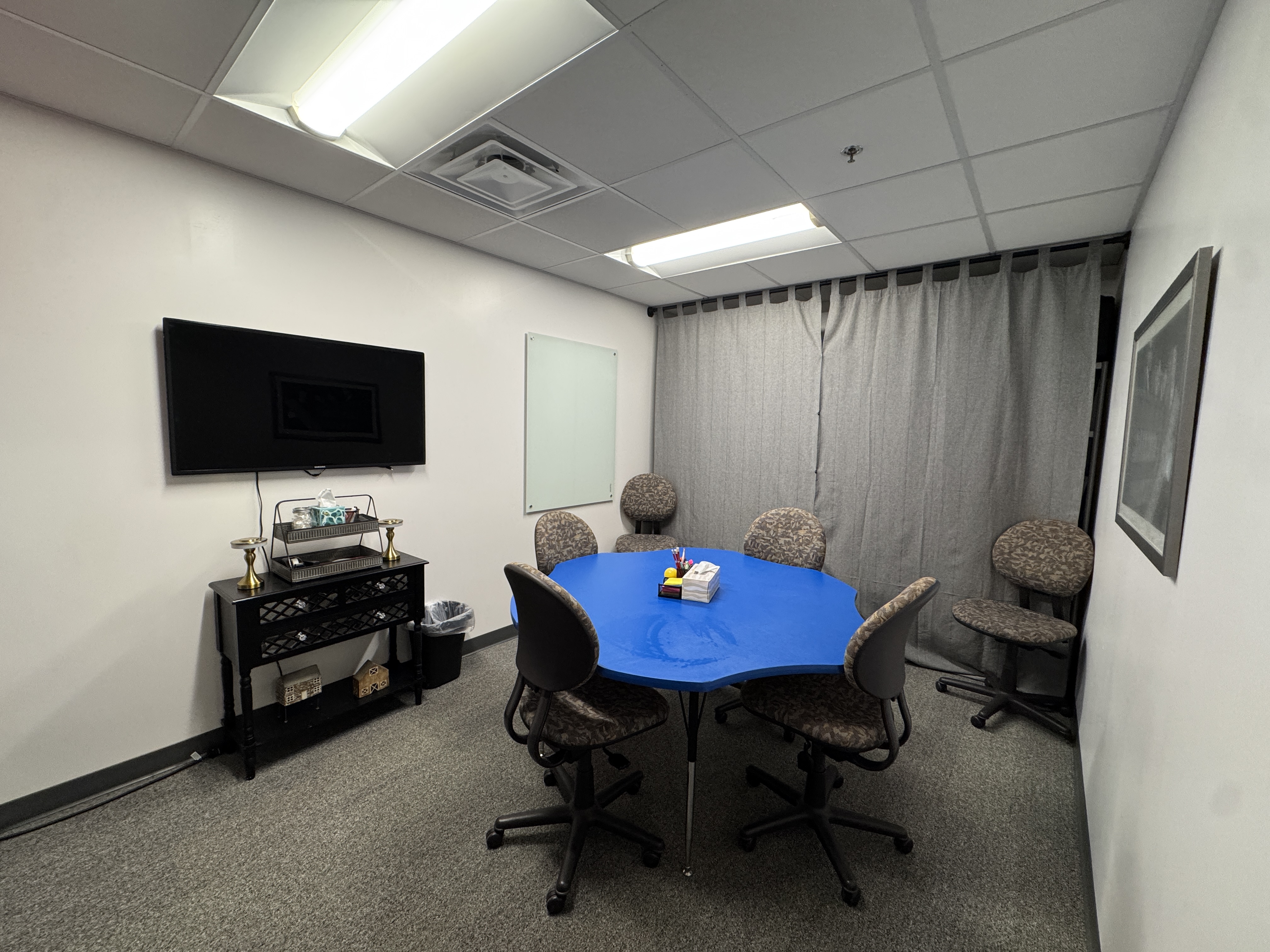 Small flexible conference room