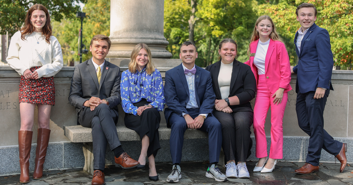 2022-2023 Student government executives posing for a photo