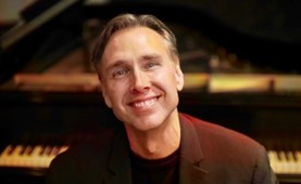 Pianist Raymond Kilburn