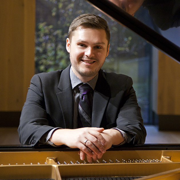 pianist Mark Stevens