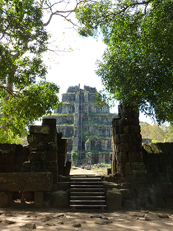 Cambodian temple photo