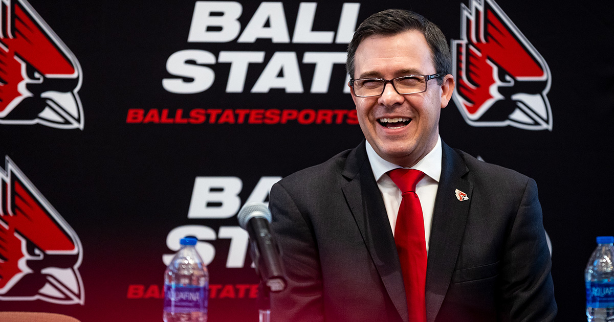 Jeff Mitchel at table