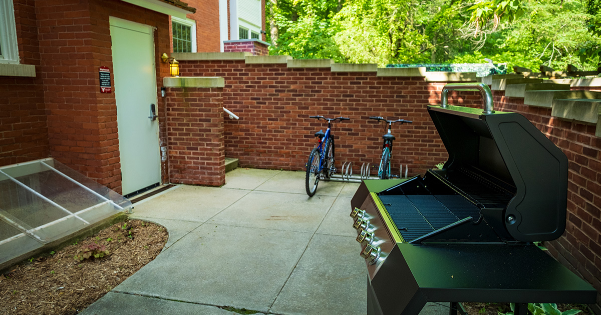 Maplewood Grill and Bikes